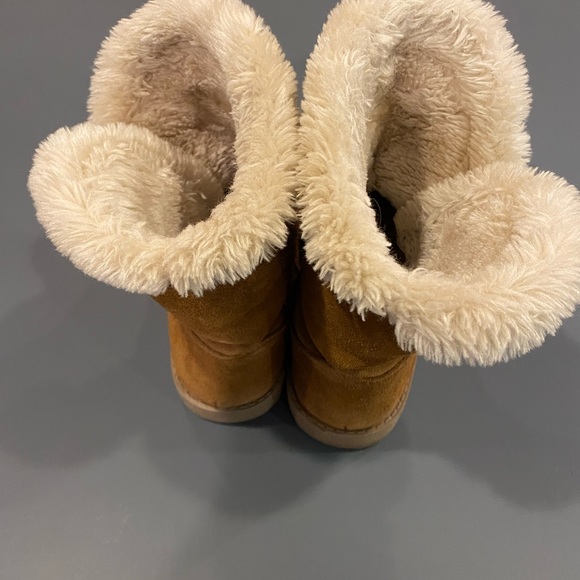 Universal Threads fur boots size 7 - tan - Picture 2 of 2